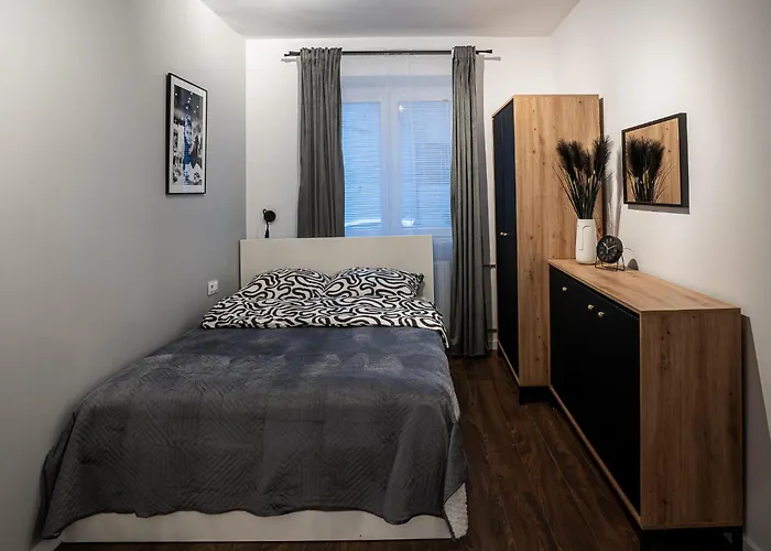 Loftowy Na Lazarzu Apartment *